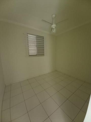 Alugar Apartamento / Padrão em Ribeirão Preto R$ 850,00 - Foto 11