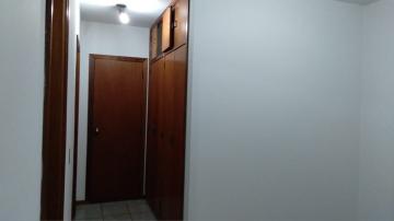 Alugar Apartamentos / Padrão em Ribeirão Preto R$ 1.200,00 - Foto 11