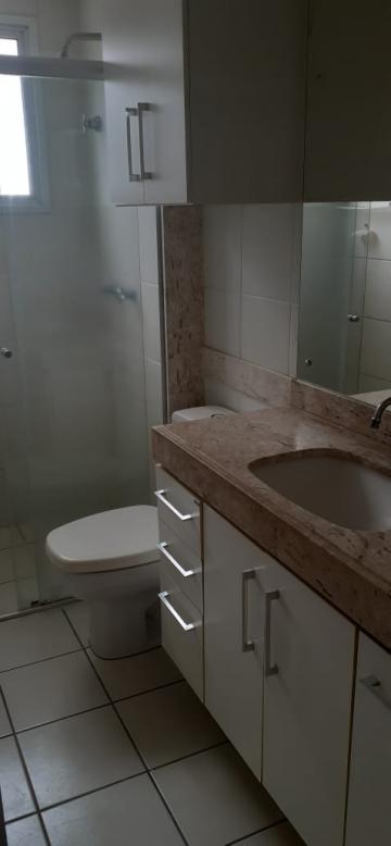 Alugar Apartamentos / Padrão em Ribeirão Preto R$ 1.800,00 - Foto 11