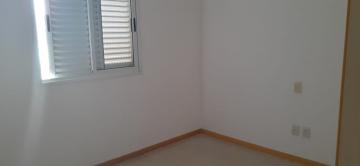 Alugar Apartamentos / Padrão em Ribeirão Preto R$ 1.800,00 - Foto 14