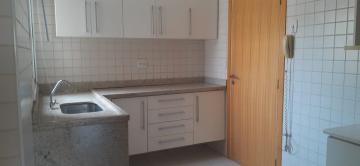 Alugar Apartamento / Padrão em Ribeirão Preto R$ 1.800,00 - Foto 4