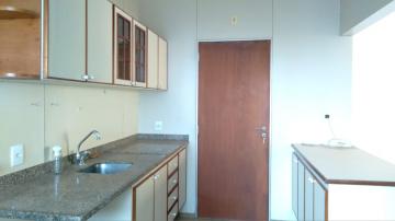 Alugar Apartamentos / Padrão em Ribeirão Preto R$ 1.000,00 - Foto 4