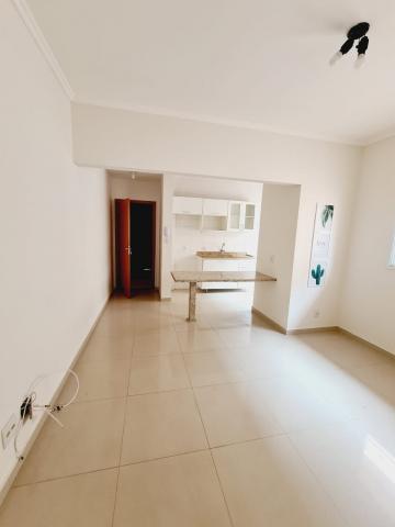 Apartamento / Padrão em Ribeirão Preto Alugar por R$1.100,00