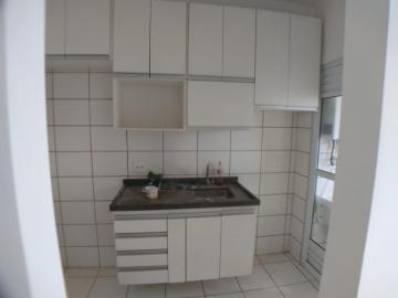 Alugar Apartamento / Padrão em Ribeirão Preto R$ 1.200,00 - Foto 3