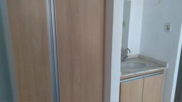 Alugar Apartamentos / Padrão em Ribeirão Preto R$ 800,00 - Foto 8