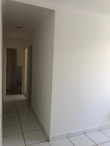 Alugar Apartamentos / Padrão em Ribeirão Preto R$ 1.000,00 - Foto 3