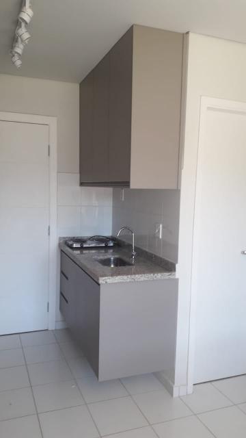 Alugar Apartamento / Padrão em Ribeirão Preto R$ 1.600,00 - Foto 12