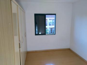 Alugar Apartamento / Padrão em Ribeirão Preto R$ 1.000,00 - Foto 10