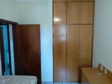 Alugar Apartamentos / Padrão em Ribeirão Preto R$ 800,00 - Foto 13