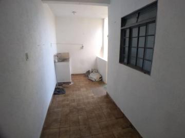 Alugar Casa / Padrão em Ribeirão Preto R$ 1.100,00 - Foto 8