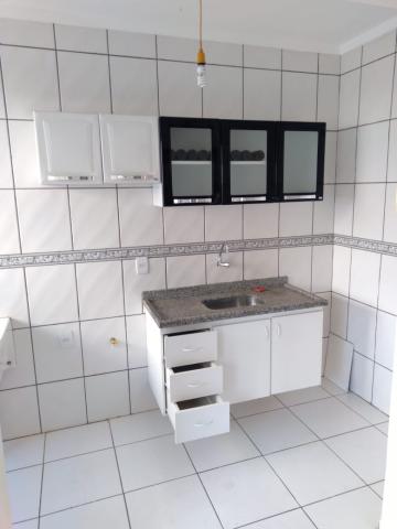 Alugar Apartamento / Padrão em Ribeirão Preto R$ 1.000,00 - Foto 2