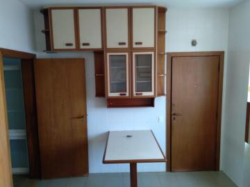 Alugar Apartamento / Padrão em Ribeirão Preto R$ 1.600,00 - Foto 4