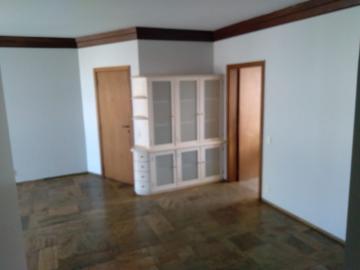 Alugar Apartamento / Padrão em Ribeirão Preto R$ 1.600,00 - Foto 2