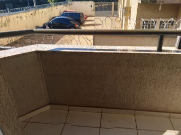 Alugar Apartamento / Padrão em Ribeirão Preto R$ 1.650,00 - Foto 2