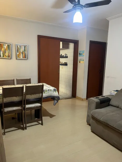 Alugar Casa / Padrão em Ribeirão Preto R$ 800,00 - Foto 7