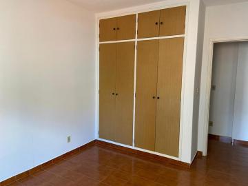 Alugar Apartamento / Padrão em Ribeirão Preto R$ 1.100,00 - Foto 16