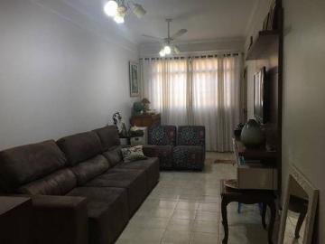 Casa / Padrão em Ribeirão Preto Alugar por R$1.350,00