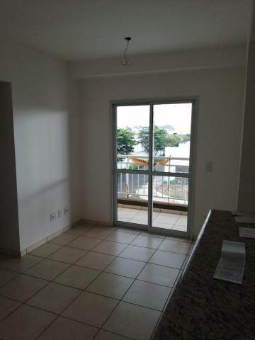 Alugar Apartamento / Padrão em Ribeirão Preto R$ 600,00 - Foto 2