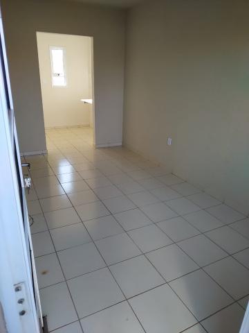 Alugar Casa / Padrão em Ribeirão Preto R$ 850,00 - Foto 5