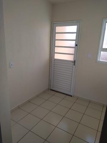 Alugar Casa / Padrão em Ribeirão Preto R$ 850,00 - Foto 4