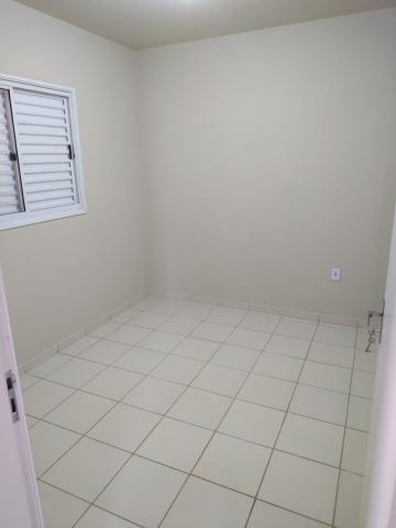 Alugar Casa / Padrão em Ribeirão Preto R$ 850,00 - Foto 9