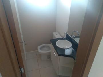 Alugar Apartamento / Padrão em Ribeirão Preto R$ 1.600,00 - Foto 8