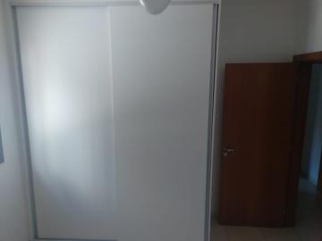 Alugar Apartamento / Padrão em Ribeirão Preto R$ 1.600,00 - Foto 12