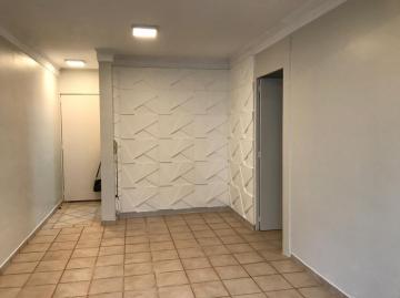 Apartamento / Padrão em Ribeirão Preto Alugar por R$850,00