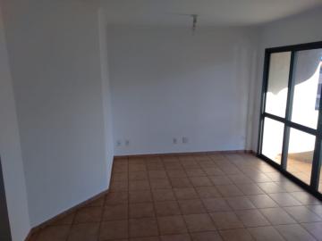 Apartamento / Padrão em Ribeirão Preto Alugar por R$1.000,00