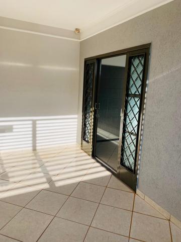 Alugar Casa / Padrão em Ribeirão Preto R$ 1.900,00 - Foto 12