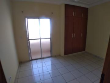 Alugar Apartamentos / Padrão em Ribeirão Preto R$ 800,00 - Foto 4