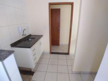 Alugar Apartamento / Padrão em Ribeirão Preto R$ 800,00 - Foto 6