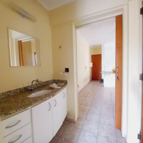 Alugar Apartamento / Padrão em Ribeirão Preto R$ 1.100,00 - Foto 5