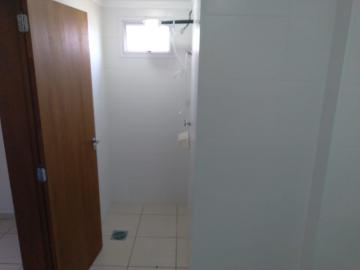 Alugar Apartamento / Padrão em Ribeirão Preto R$ 900,00 - Foto 16