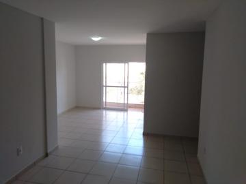 Alugar Apartamento / Padrão em Ribeirão Preto R$ 900,00 - Foto 2