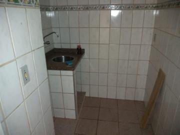 Alugar Apartamento / Kitnet em Ribeirão Preto R$ 500,00 - Foto 5