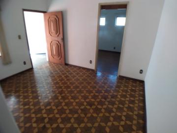 Alugar Casa / Padrão em Ribeirão Preto R$ 1.500,00 - Foto 1