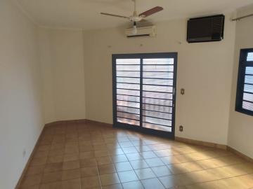 Alugar Casa / Padrão em Ribeirão Preto R$ 2.900,00 - Foto 3