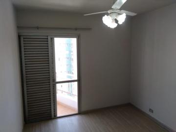 Alugar Apartamento / Padrão em Ribeirão Preto R$ 600,00 - Foto 3