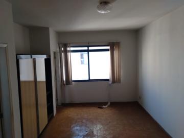 Alugar Apartamentos / Studio/Kitnet em Ribeirão Preto R$ 700,00 - Foto 1