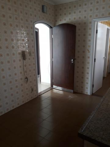 Alugar Apartamento / Padrão em Ribeirão Preto R$ 1.650,00 - Foto 8