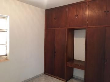 Alugar Apartamento / Padrão em Ribeirão Preto R$ 800,00 - Foto 3