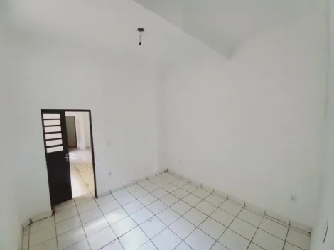 Casa / Padrão em Ribeirão Preto Alugar por R$1.800,00