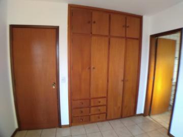 Alugar Apartamento / Padrão em Ribeirão Preto R$ 1.200,00 - Foto 5