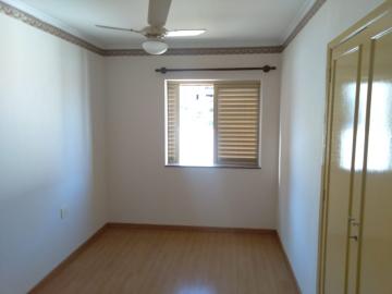 Alugar Apartamentos / Padrão em Ribeirão Preto R$ 1.000,00 - Foto 7