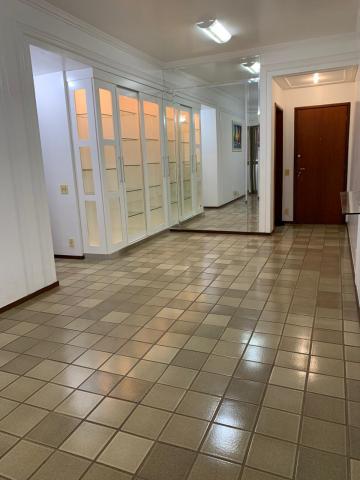 Alugar Apartamento / Padrão em Ribeirão Preto R$ 2.300,00 - Foto 2