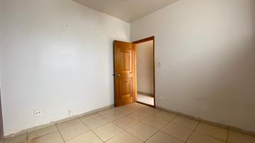 Alugar Casa / Padrão em Ribeirão Preto R$ 1.200,00 - Foto 5