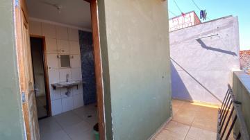 Alugar Casa / Padrão em Ribeirão Preto R$ 1.200,00 - Foto 16