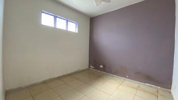 Alugar Casa / Padrão em Ribeirão Preto R$ 1.200,00 - Foto 4