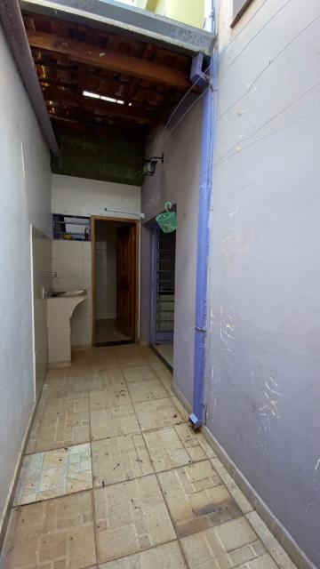 Alugar Casa / Padrão em Ribeirão Preto R$ 1.200,00 - Foto 7